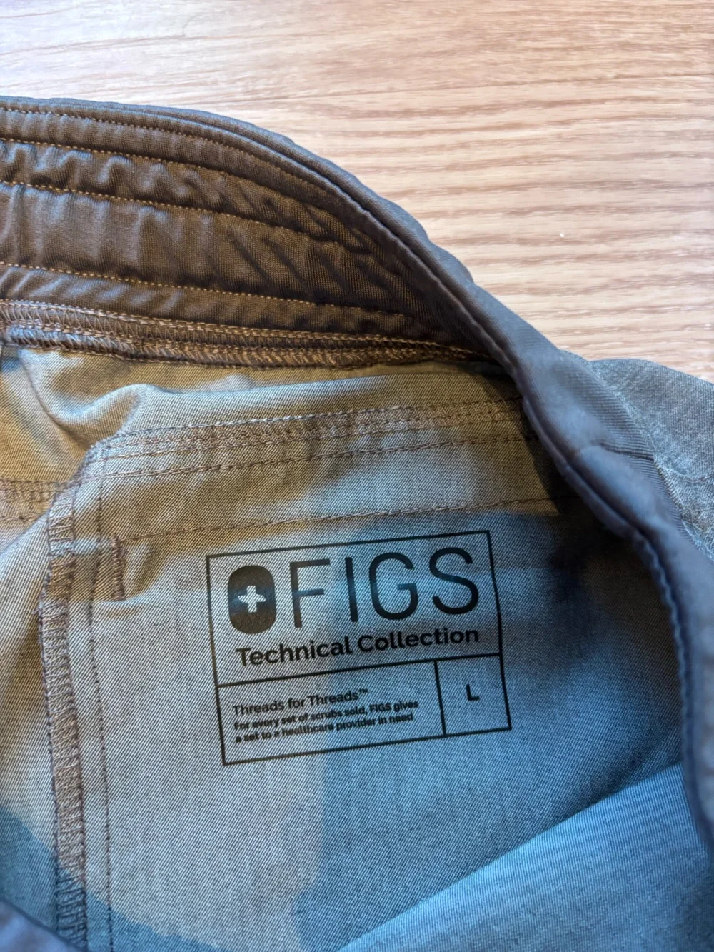 FIGS Men’s L Axim Straight-Leg Scrub Pant Cargo Pocket Graphite Gray Flaw*